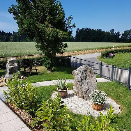 Ferienwohnung Im Idyll 1 Hengersberg Buitenkant foto