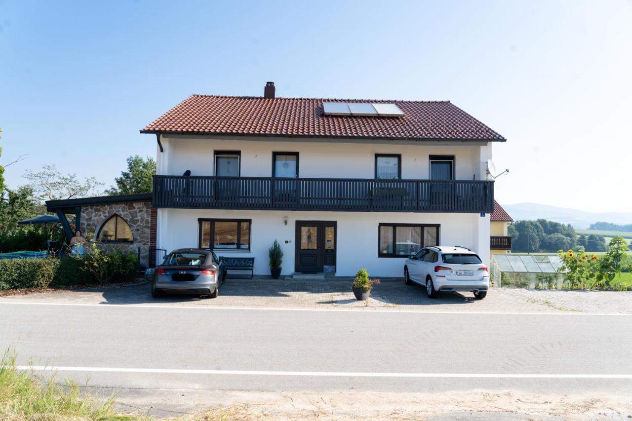 Ferienwohnung Im Idyll 1 Hengersberg Buitenkant foto